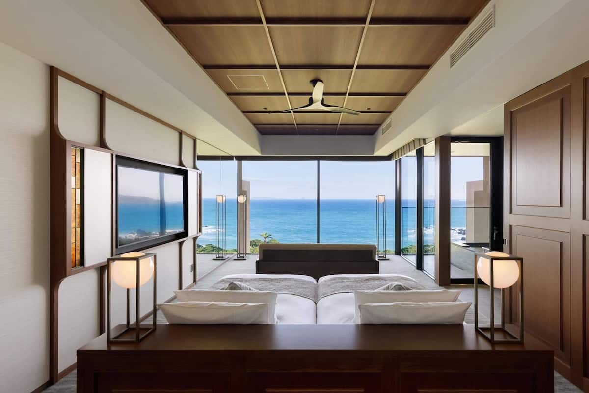 Premium bedding, pillow-top beds, minibar, in-room safe
