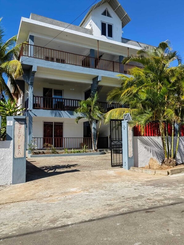 Property entrance - Villa Devika 1 At Trou Aux Biches (Trou aux Biches)