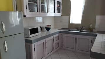 Apartment, 2 Bedrooms, Accessible, Patio | Interior