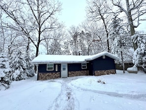 Exterior - LCO Lakefront Cabin - enjoy summer at the lake! (Hayward)