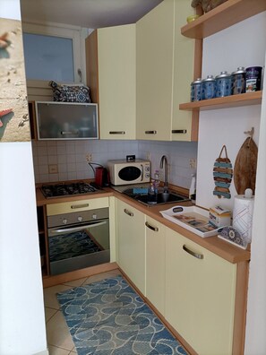 อพาร์ทเมนท์, 3 ห้องนอน, ระเบียง, วิวทะเล | ภายใน