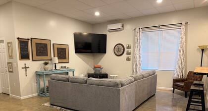 The Gig - Amazingly Unique Space Comfortably Sleep 12+ only 10 min from Oxford