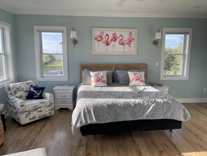 5 bedrooms, desk, iron/ironing board, free WiFi - Hidden Gem, Relax,Water Views, Bay Breezes Elevator & Decks &Hot Tub&Turf Fields (Milford)