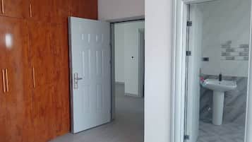 4 Schlafzimmer, Bügeleisen/Bügelbrett, WLAN, Bettwäsche