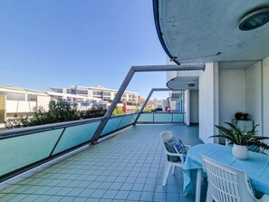 Lejlighed - 2 soveværelser - balkon - byudsigt | Balkon