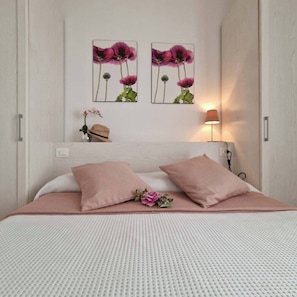 Apartment, 3 Bedrooms, Terrace | 4 bedrooms