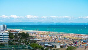 Beach - Spacious and Bright Flat Near the Beach (San Michele al Tagliamento)