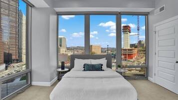 Apartemen Deluks, 2 kamar tidur | 1 kamar tidur, meja kerja, dan ruang kerja ramah laptop