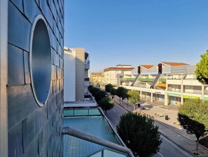 Appartement, 2 chambres, balcon, vue ville | Enceinte de l’hébergement