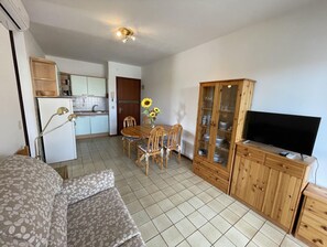 Appartement, 2 slaapkamers, balkon | Woonruimte
