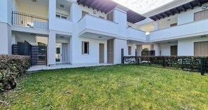 Apartment, 1 Schlafzimmer, Terrasse, Gartenblick | Aussenbereich