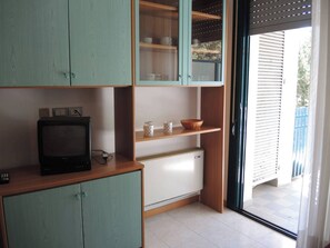 Departamento, 1 habitación, balcón, vista al jardín | Servicios de la habitación