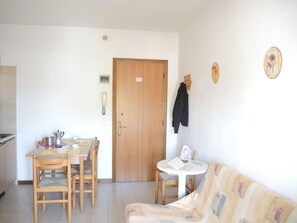 Huoneisto, 1 makuuhuone, parveke, kaupunkinäköala | 2 makuuhuonetta