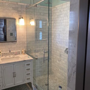 Jetted bath, hair dryer, towels, soap - Classic Midtown Mansion - beautifully appointed, entire floor, luxe. 

 -  (Atlanta)
