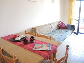 อพาร์ทเมนท์, 2 ห้องนอน, ระเบียง, วิวเมือง | 2 ห้องนอน