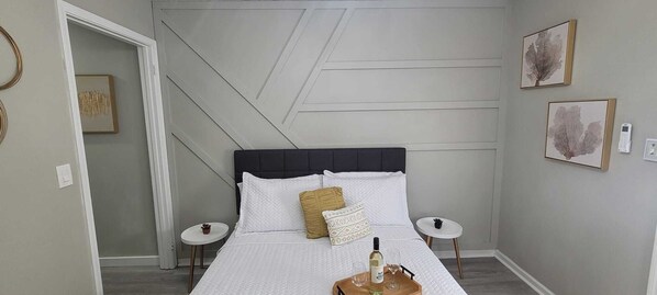 1 bedroom, iron/ironing board, WiFi, bed sheets - Cozy Entire Suite / Studio Completely Private / Mandarin Area (Jacksonville)