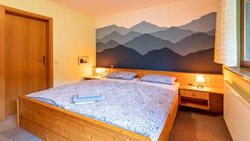 1 bedroom, free WiFi, bed sheets