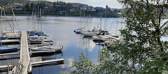 Holiday Apartment "Ruheoase" with Private Terrace and Wi-Fi
