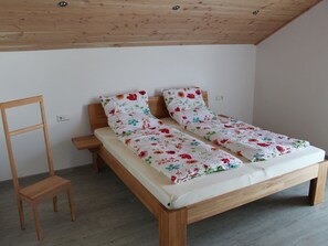 2 chambres, Wi-Fi gratuit, draps fournis