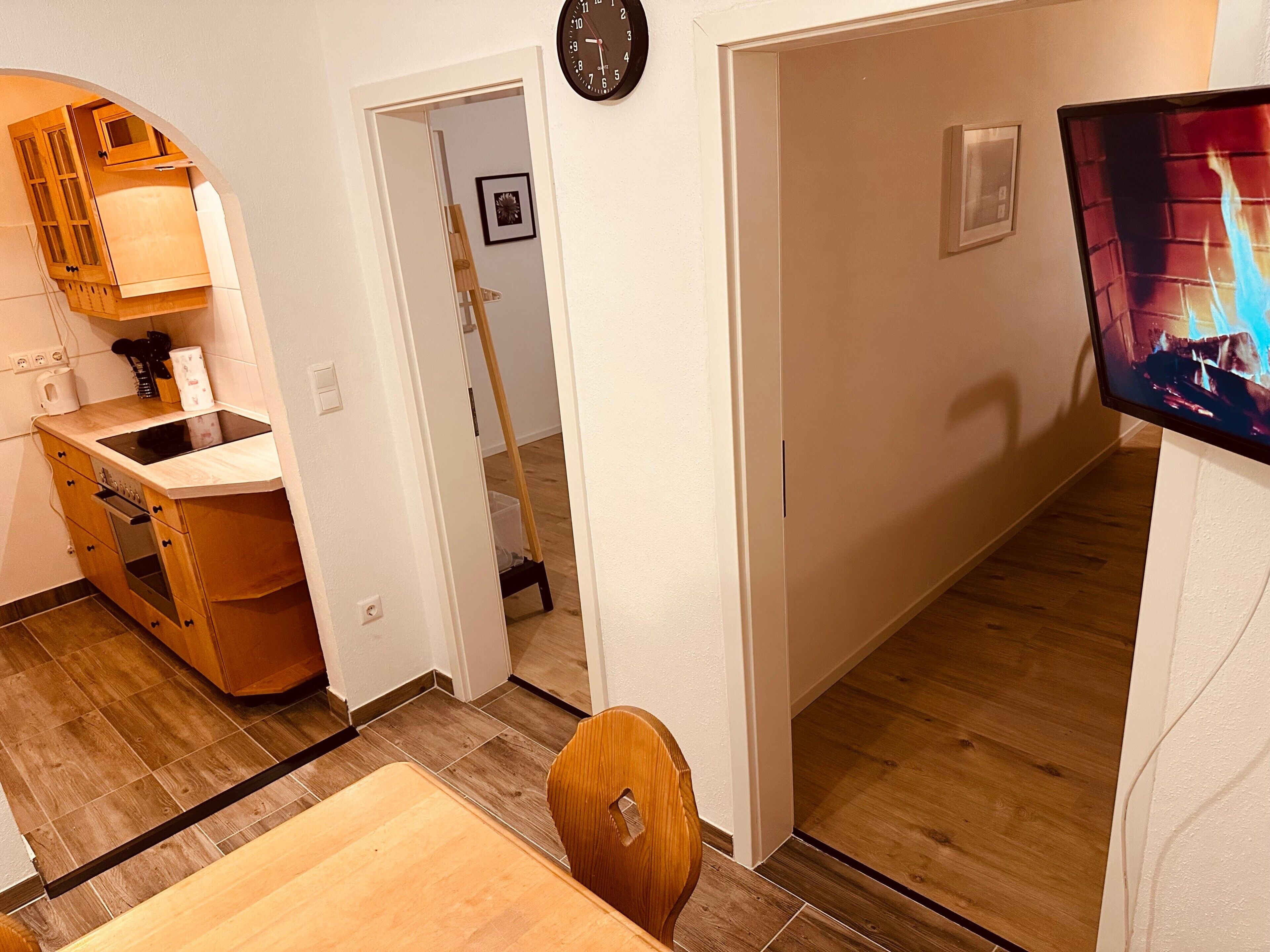 Kylskåp, mikrovågsugn, ugn och spishäll