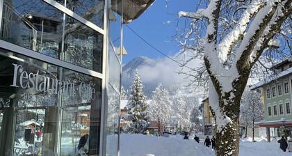 Ferienwohnung "Max 2" mit Bergblick, Balkon und WLAN
