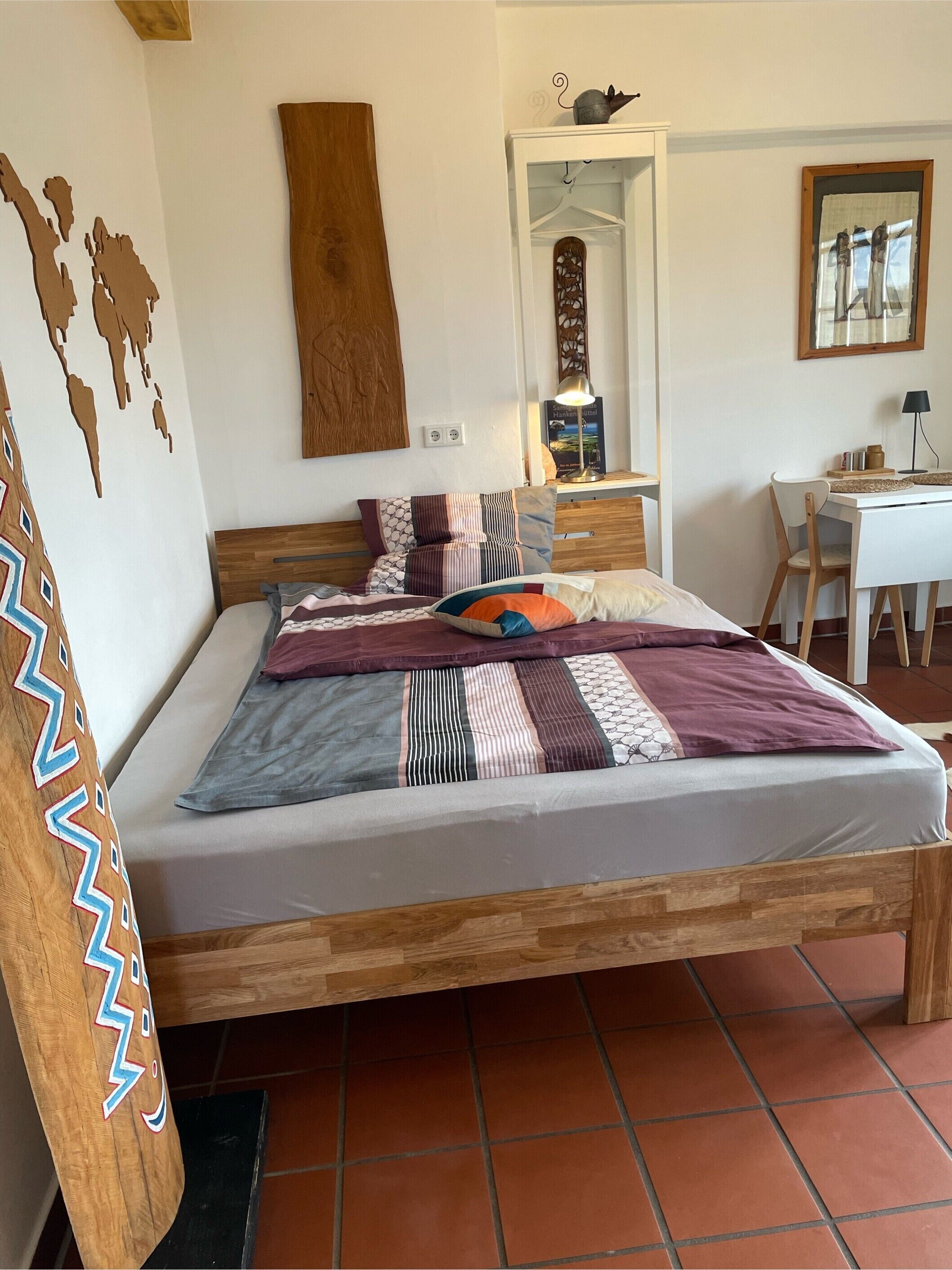 Free WiFi, bed sheets, wheelchair access