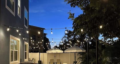 The Saltwater House - Space Coast townhouse only 1/2 a mile from the beach