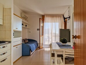 Studio, Balcony, Ocean View - Cozy Studio With Side sea View in Bibione (San Michele al Tagliamento)