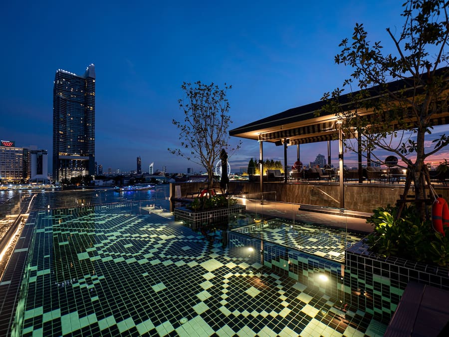 Piscina interna, piscina externa