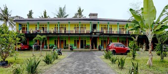 Hotel O Anisah Adil Homestay SyariahNearsmart Kampung Desa Pakistaji