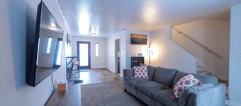 Centrally Located, comfortable 2 bedroom home