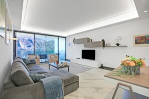 Fernseher