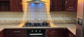 Oysterbay 2-Bedroom near the Ocean- Free Wi-Fi