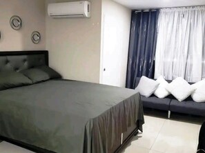 1 Schlafzimmer, Bügeleisen/Bügelbrett, kostenloses WLAN, Bettwäsche