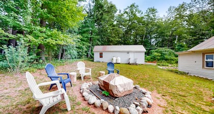 Secluded, romantic cottage with stunning views of the Hudson River