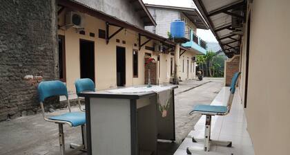 Hotel O Penginapan Raja