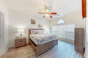 2 chambres, accès à Internet, literie fournie