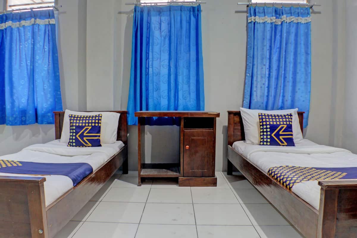 Basic Twin Room