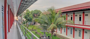 SPOT ON 92834 Wisma Dira Tiara Syariah