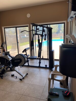 Fitness facility - River/Ski Home on Deschutes River, 2 bedroom-sleeps 5, 26 miles to Mt. Bachelor. (Bend)