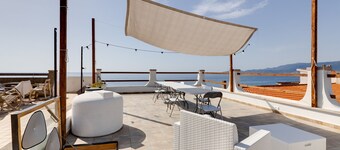 Holiday Home 'Casa Simo' with Sea View, Wi-Fi and Air Conditioning