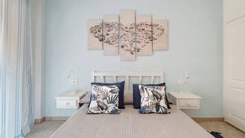 1 chambre, fer et planche Ă repasser, Wi-Fi gratuit, draps fournis