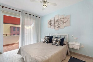 1 soverom, strykejern/-brett, wi-fi (inkludert) og sengetøy