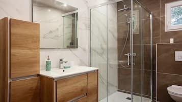 Chuveiro, secador de cabelo