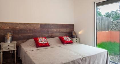 Apartment "Les Salons du Bastier 1" with Private Terrace and Wi-Fi