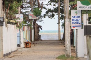 Plage à proximité, sable blanc