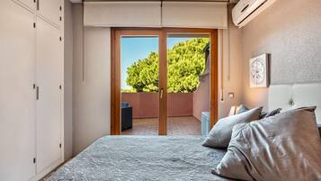 2 chambres, fer et planche Ă repasser, Wi-Fi gratuit, draps fournis