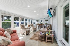 Uklassifisert bilde, 2 av 49, knapp