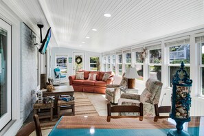 Uklassifisert bilde, 3 av 49, knapp