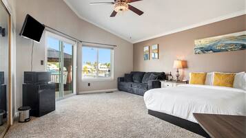 3 bedrooms, in-room safe, desk, iron/ironing board